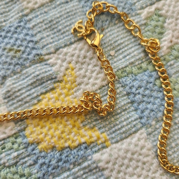 FASHION JEWELRY CC NECKLACE. ((THIS PRODUCT IS NOT AFFILIATED WITH LOUIS-VUITTON - Picture 6 of 7